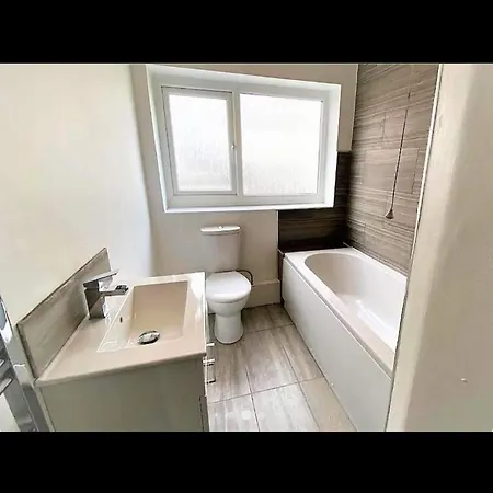 Business Friendly 3Br Home - King Size Beds & Centrally Located Swansea Exterior foto