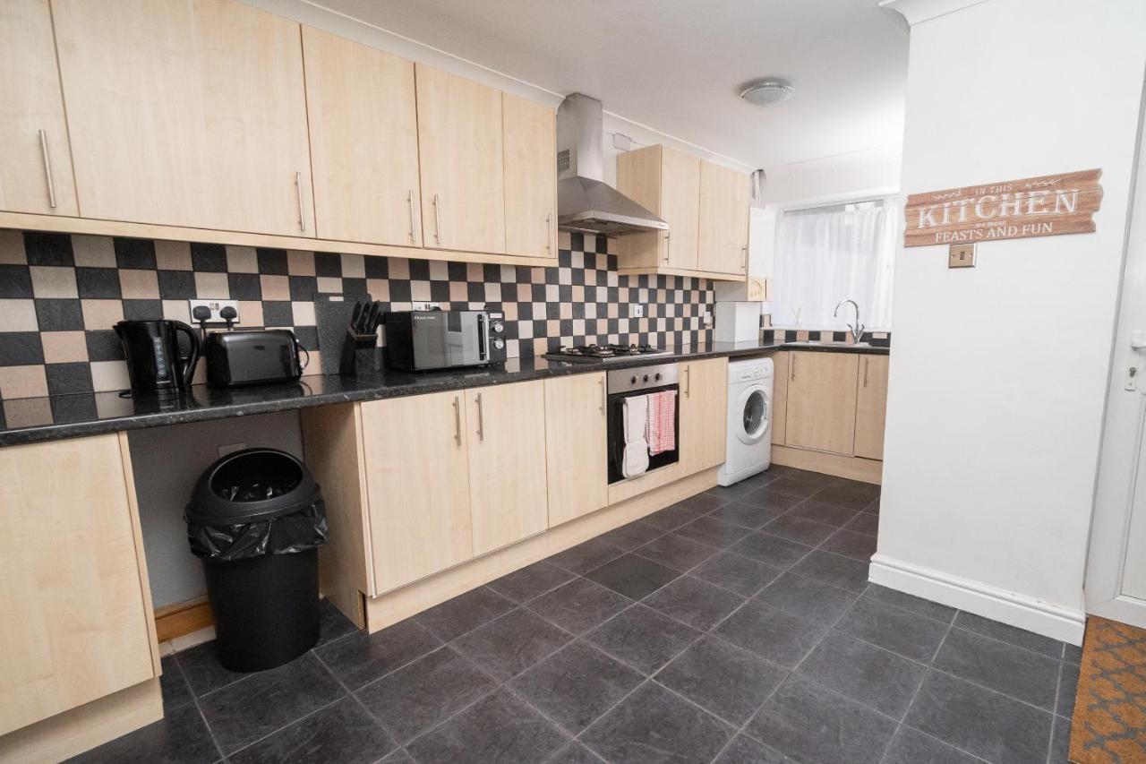 Business Friendly 3br - King Size Beds & Centrally Located Appartement