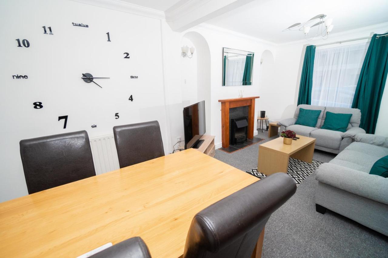 Appartement Business Friendly 3br - King Size Beds & Centrally Located Swansea